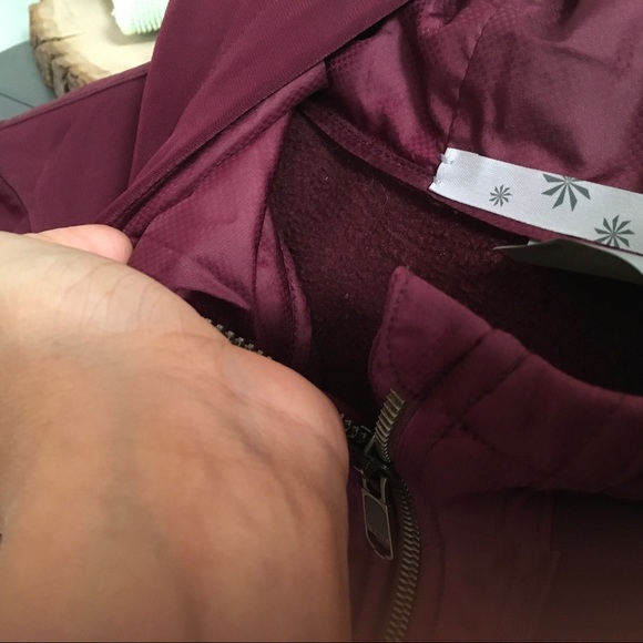 ATHLETA maroon burgundy Large jacket - Picture 9 of 9